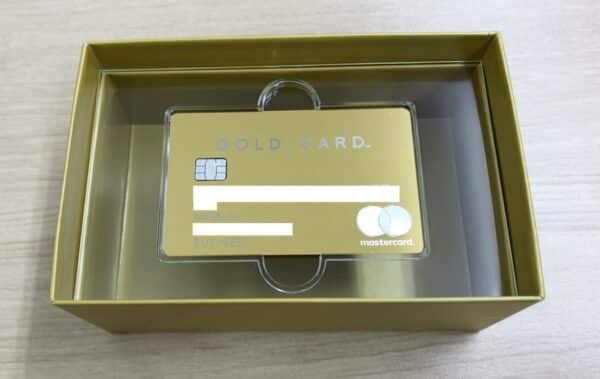 ラグジュアリーカード（luxury card）チタニウム 箱